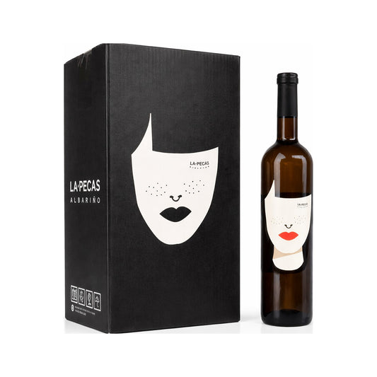 Caja con seis botellas de La Pecas Albariño de 75 cl