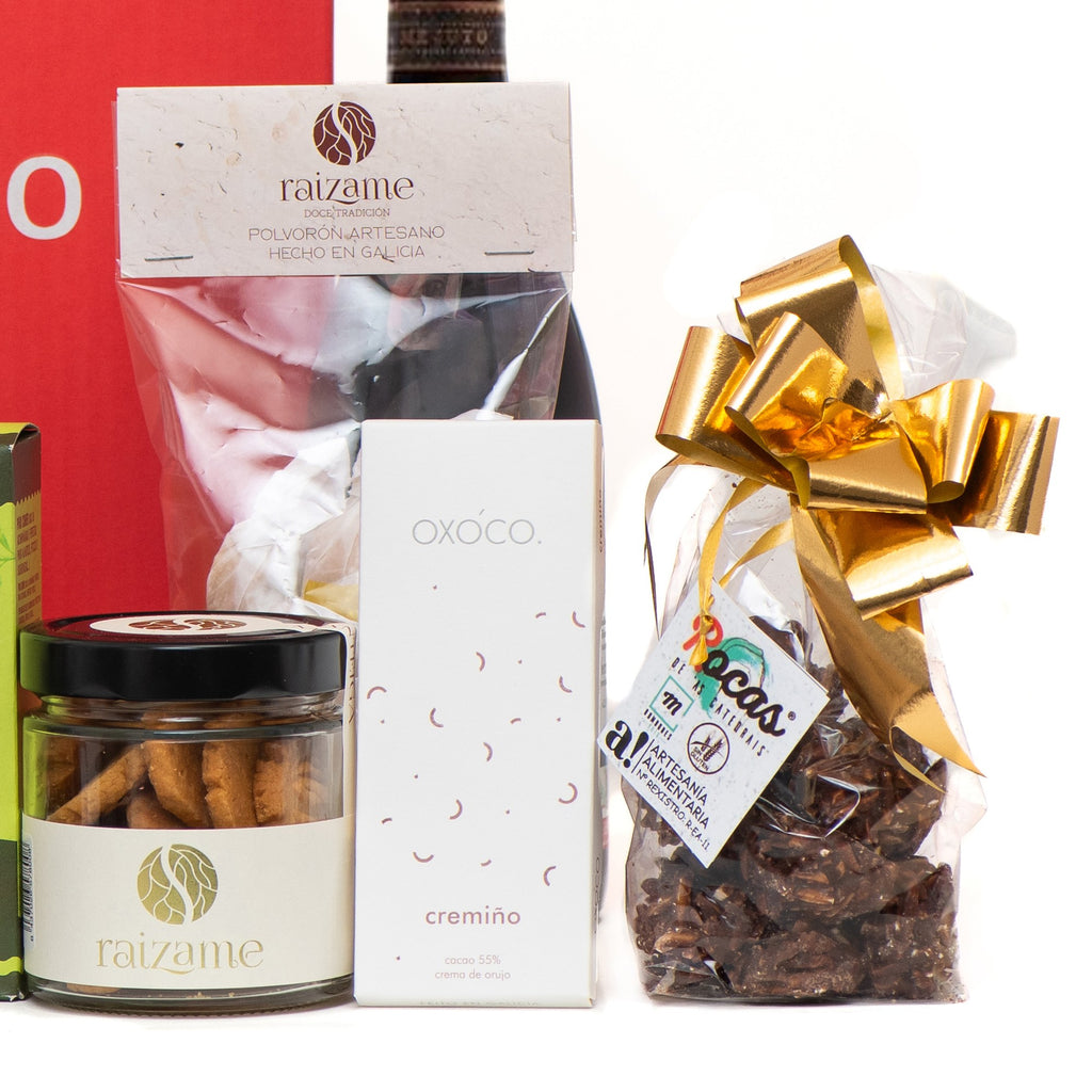 Río Eo, lote de Navidad 2026. Detalle de los productos, a la derecha.